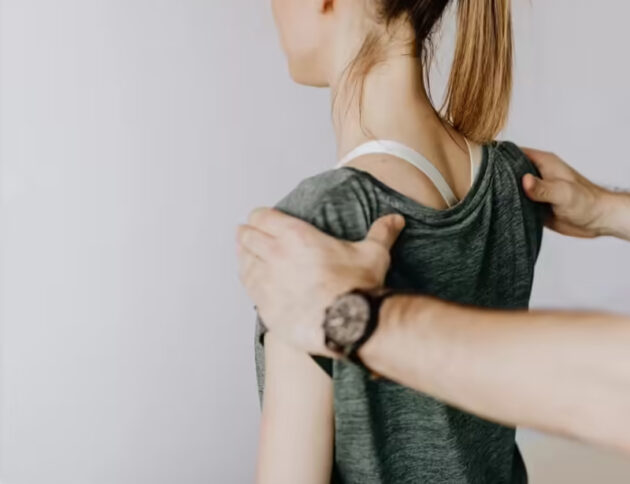 Frozen Shoulder Physiotherapy in Noida