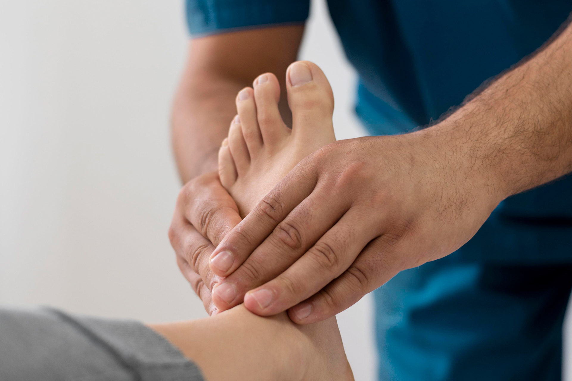 foot mobilisation physiotherapy treatment in Noida
