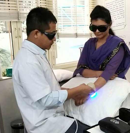 Laser Physiotherapy clinic in Noida